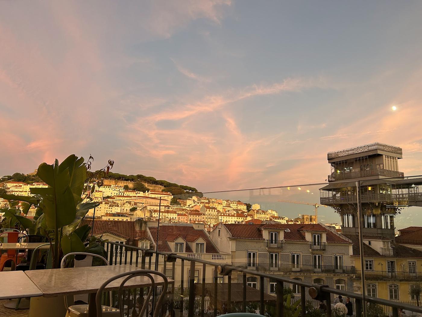 Topo Chiado, Lisbon