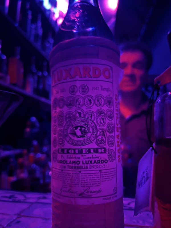 Cinco Lounge