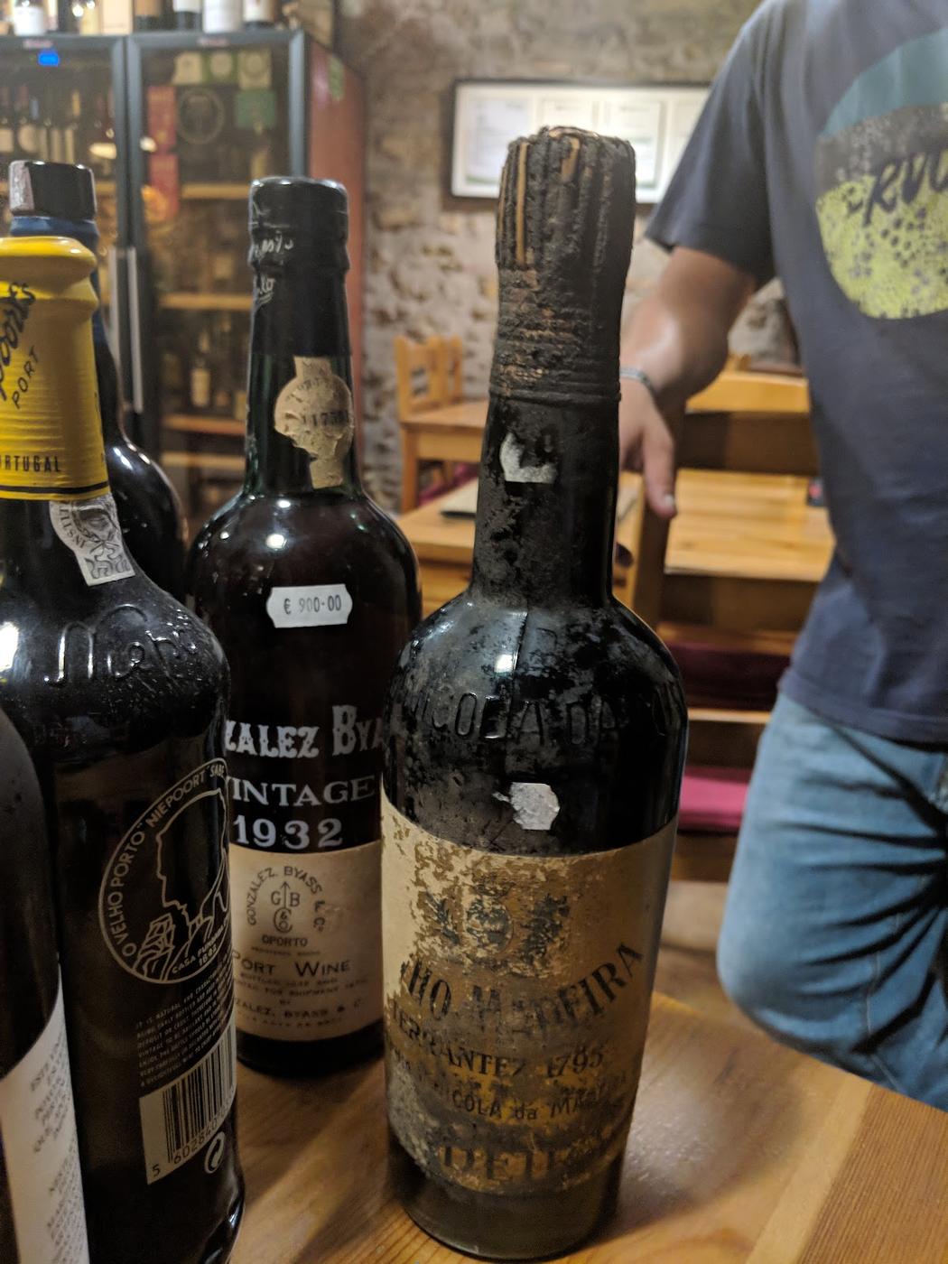 Wine Bar do Castelo in Lisbon