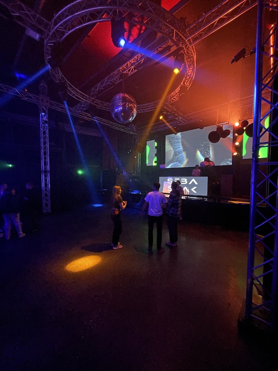 Klub Cirkus, Ljubljana