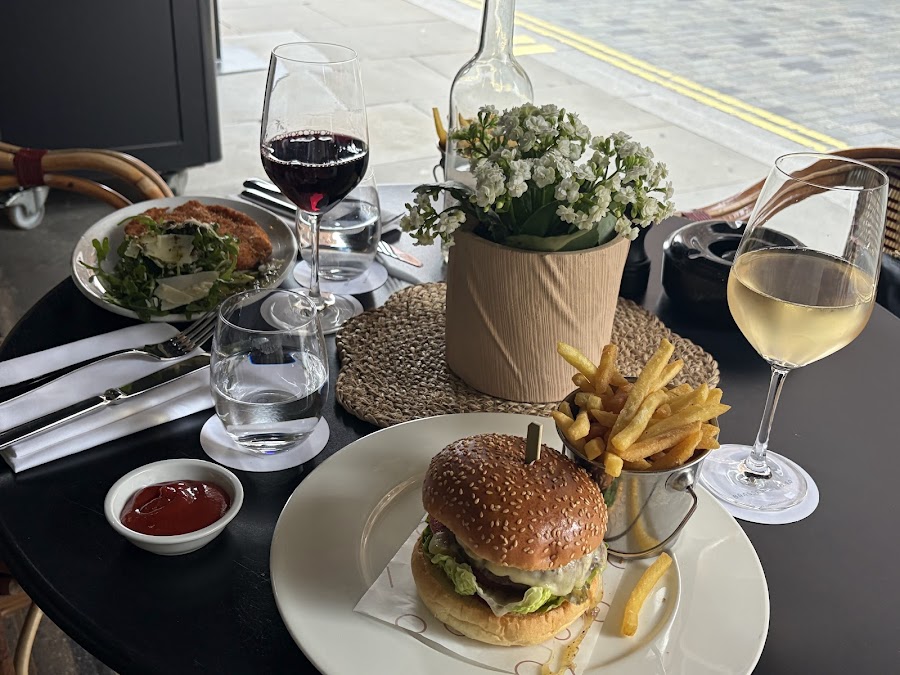 108 Brasserie, London