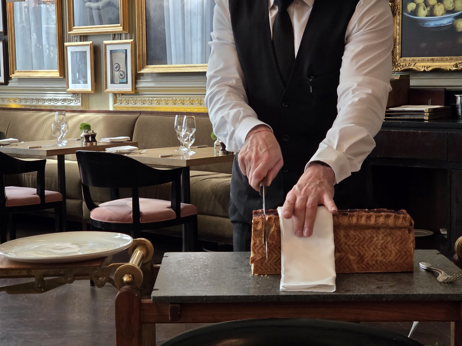 Berners Tavern interior detail 4