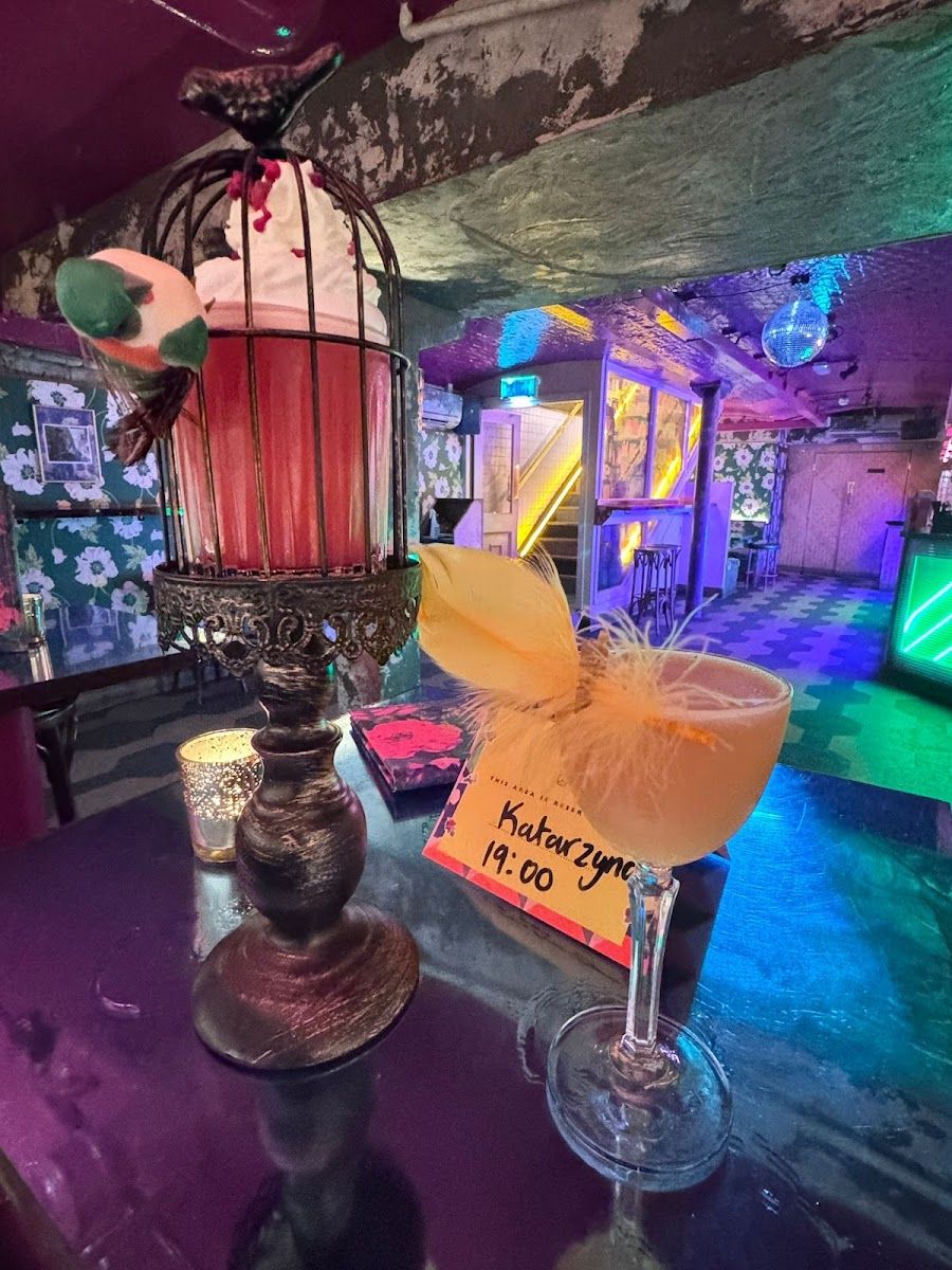 Blame Gloria Soho atmosphere