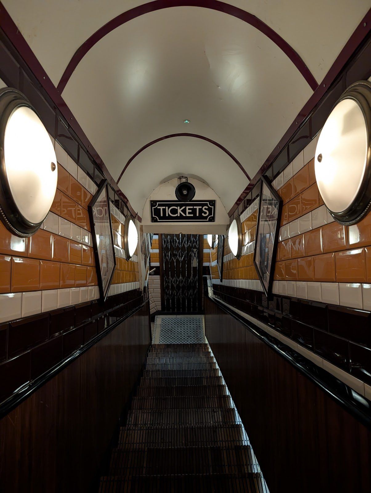 Cahoots, London