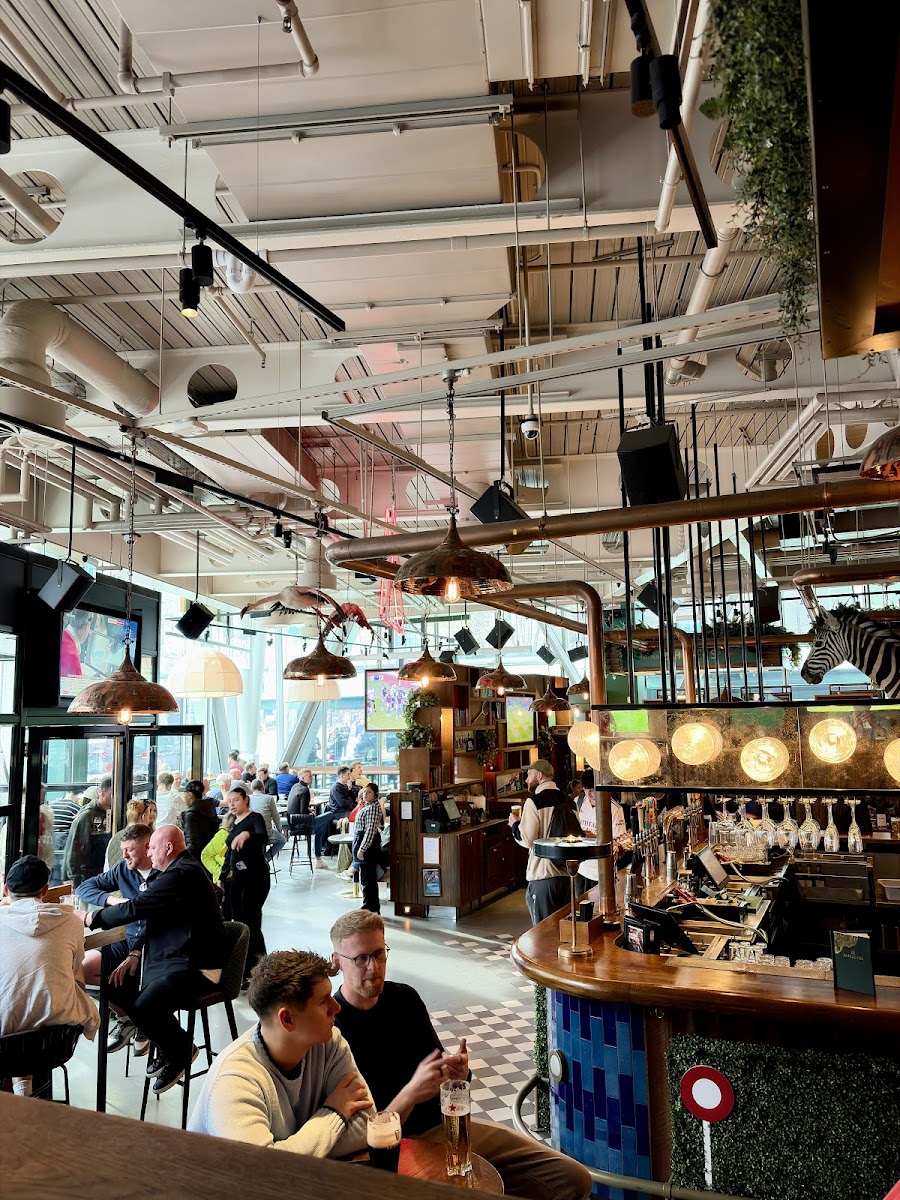 Greenwood London pub atmosphere