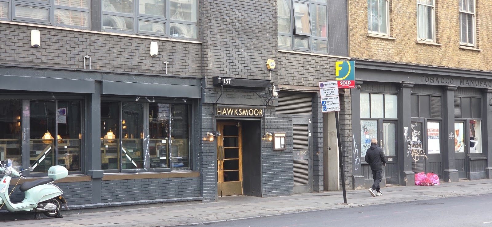 Hawksmoor Spitalfields Bar interior detail 3