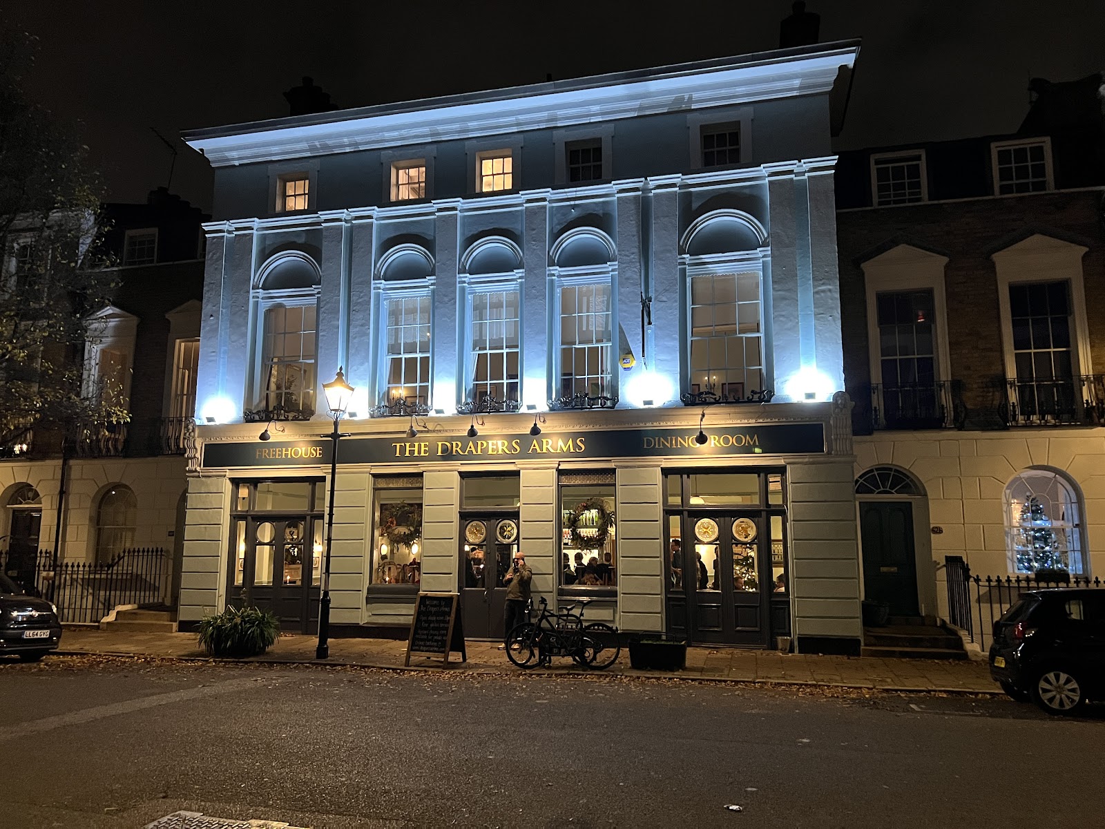 The Drapers Arms interior 2