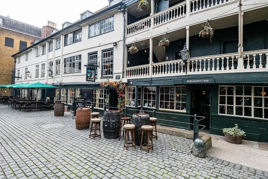 The George Inn, London