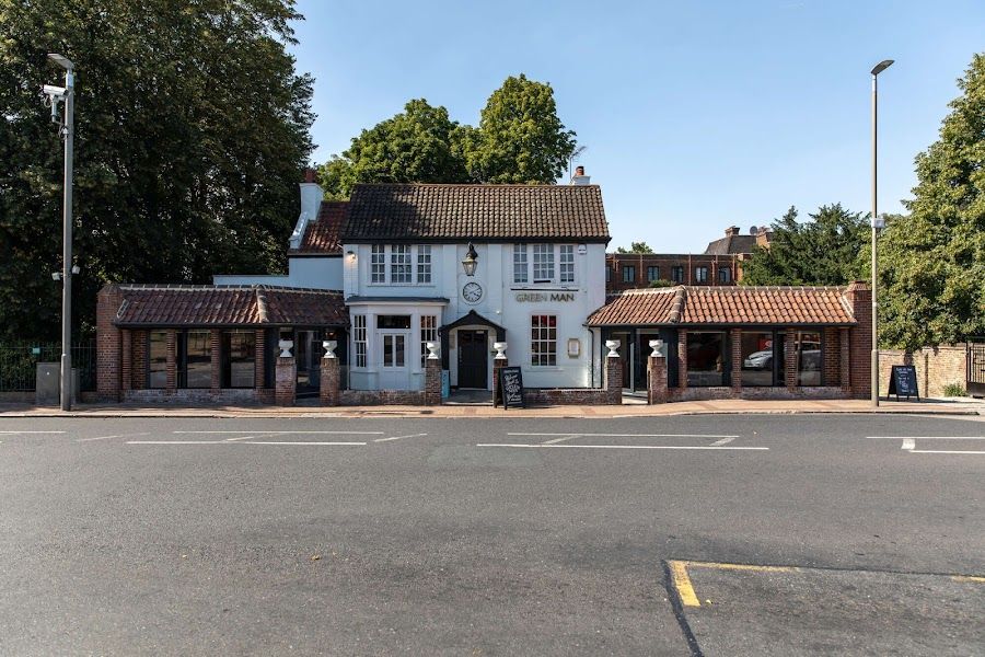 The Green Man Putney Putney atmosphere