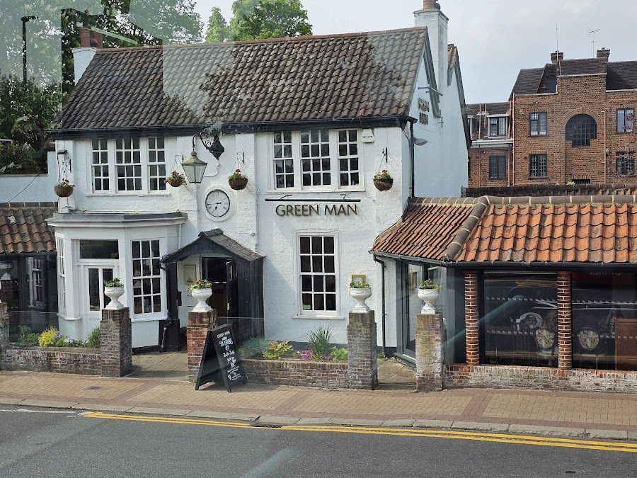 The Green Man Putney bar service