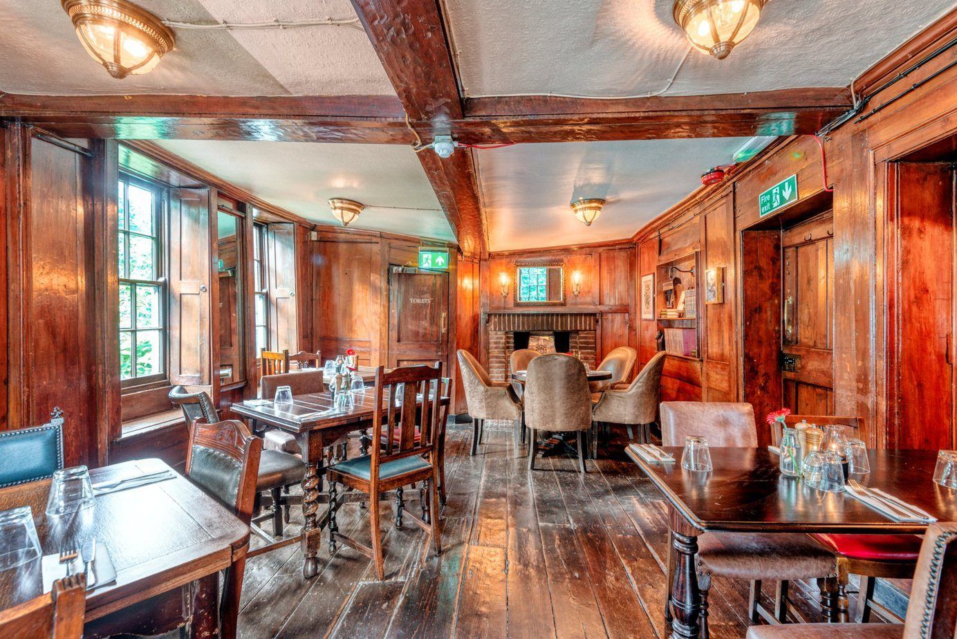 The Spaniards Inn London bar interior