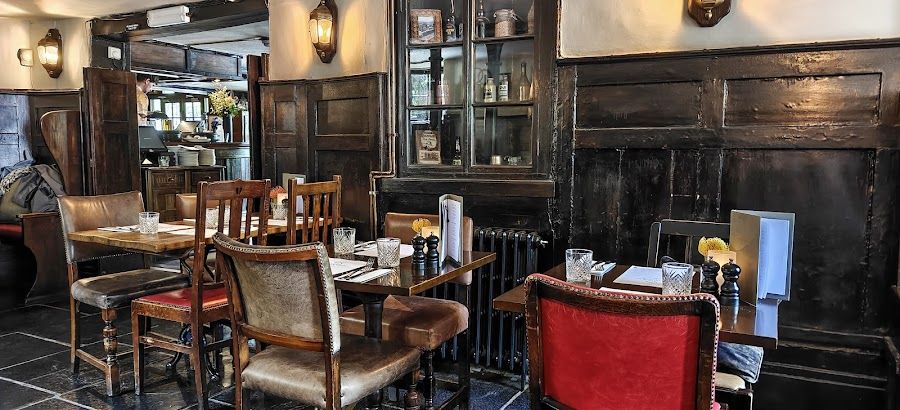 The Spaniards Inn London interior