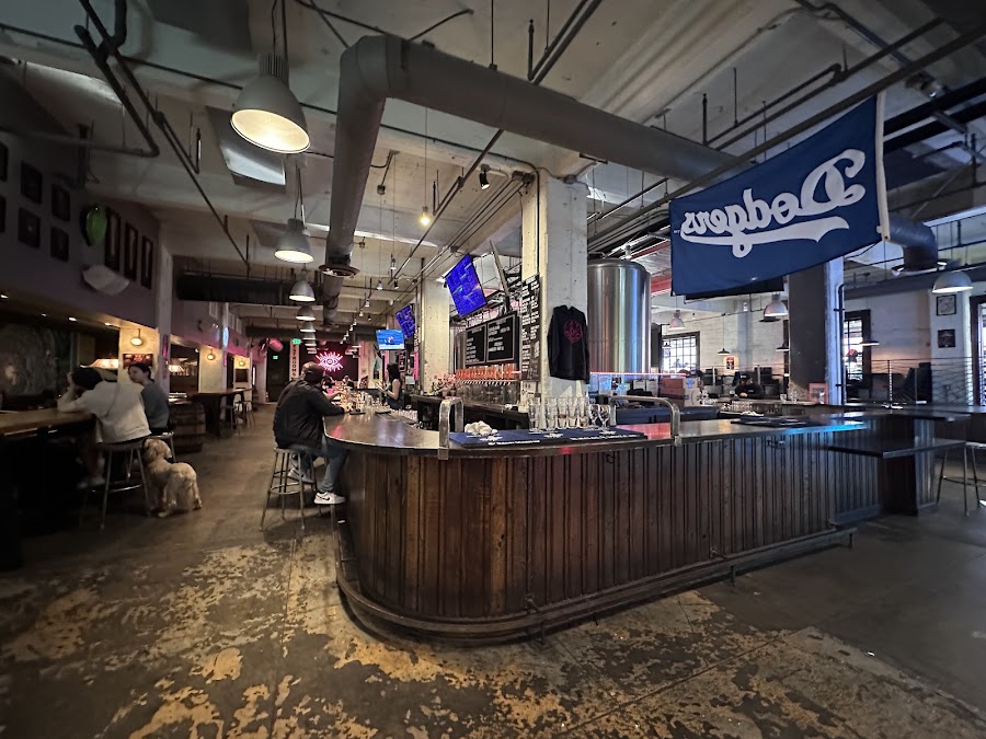 Arts District Brewing, Los Angeles