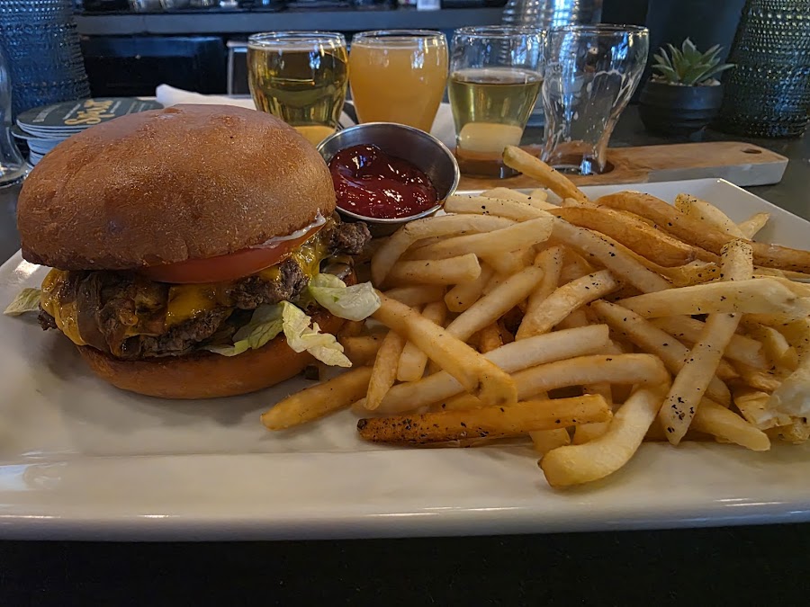 Blue Palms Brewhouse, Los Angeles