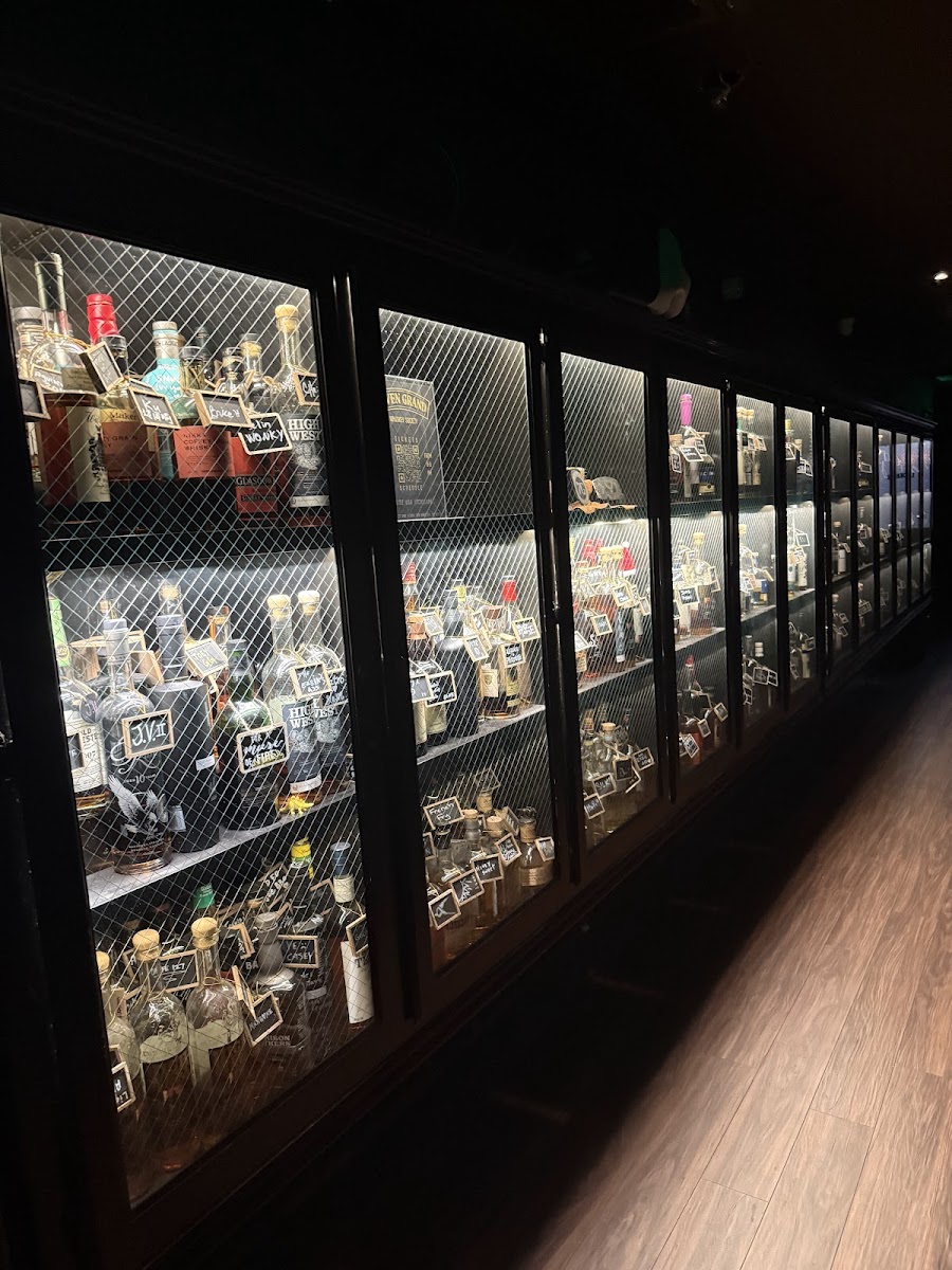 Seven Grand, Los Angeles