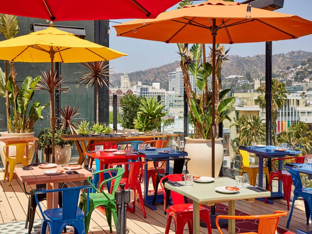 The Rooftop at Mama Shelter Los Angeles bar interior