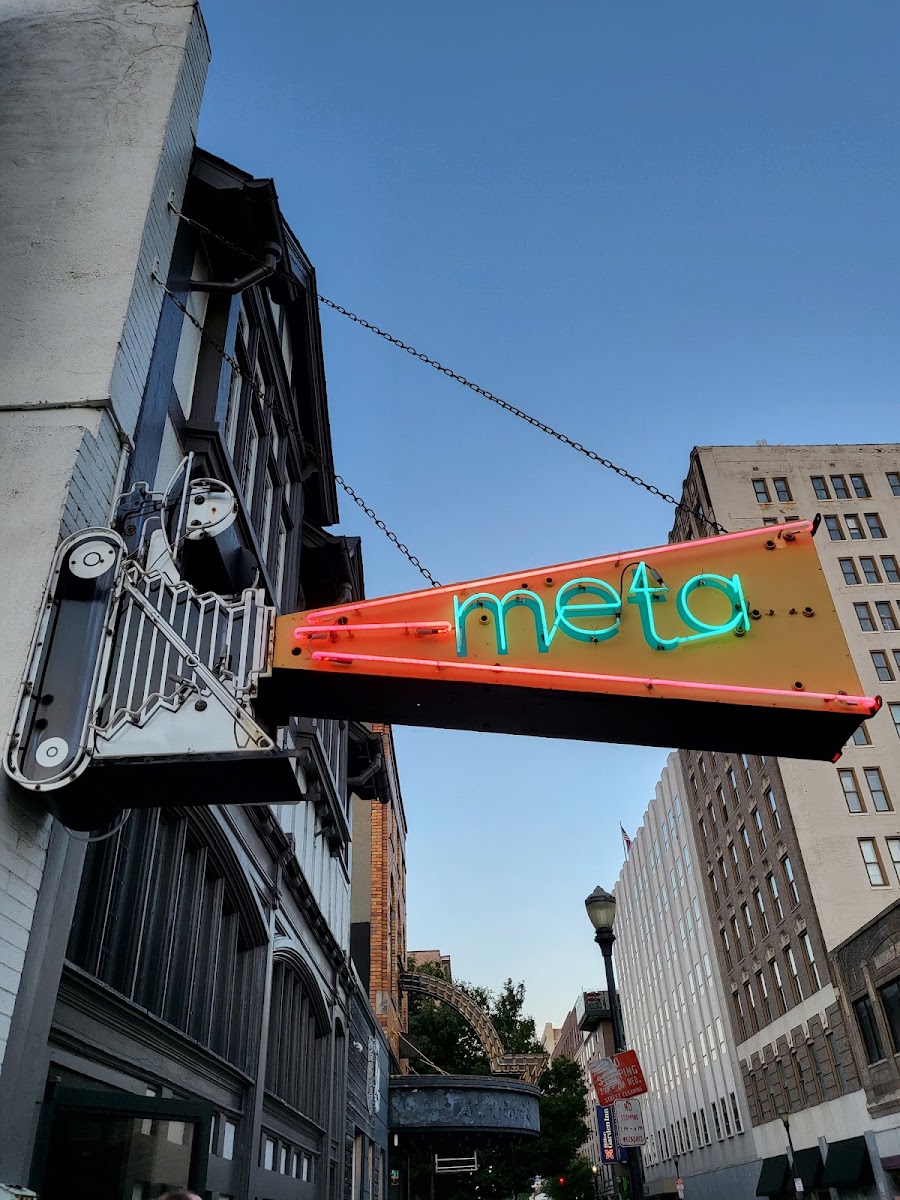 Meta, Louisville