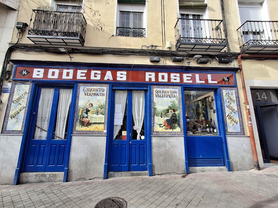 Bodegas Rosell Lavapies atmosphere