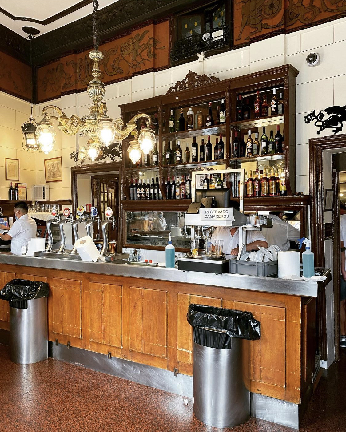 Casa Labra Madrid Heritage Tavern interior