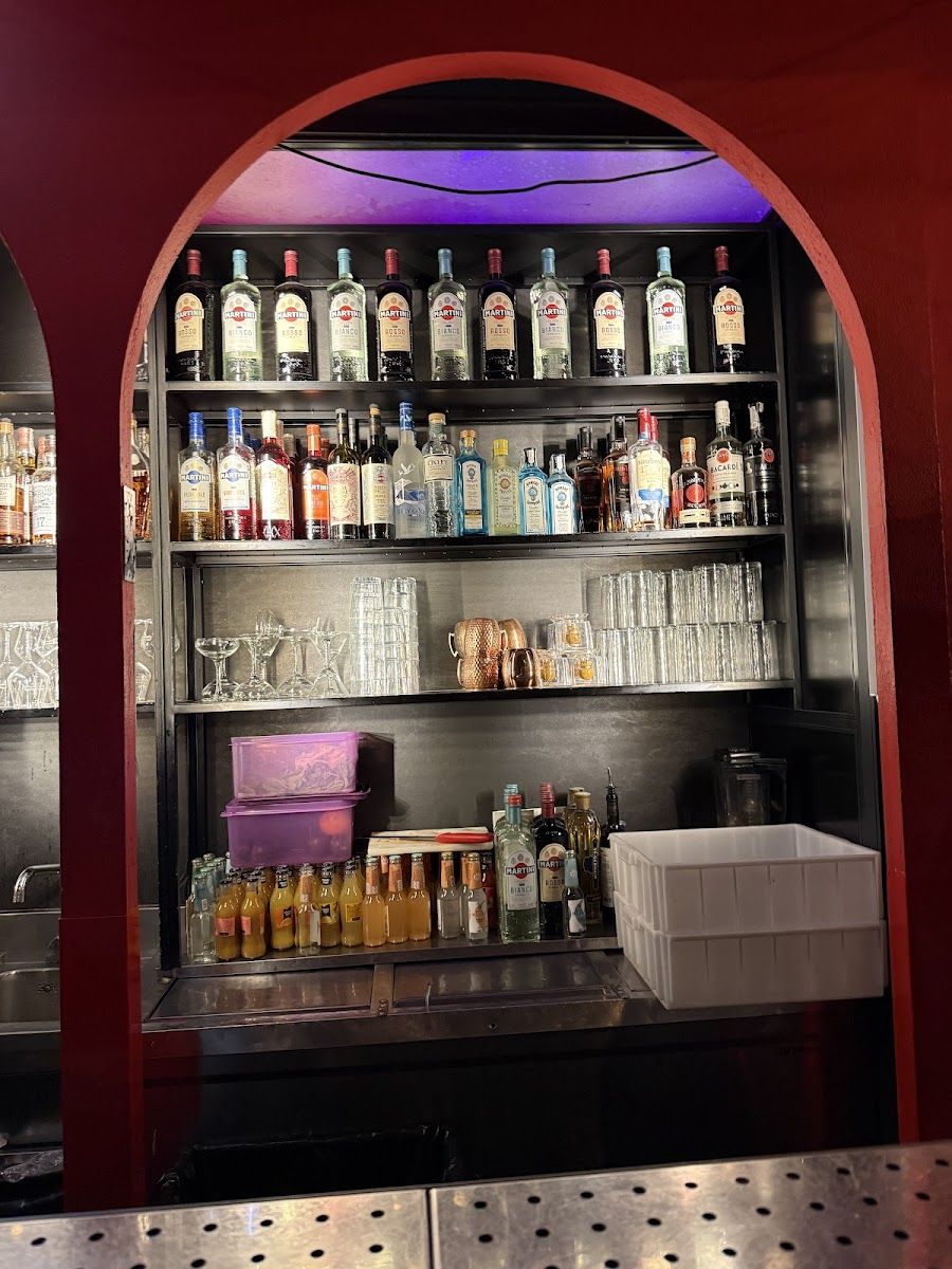 Azotea del Circulo de Bellas Artes bar service