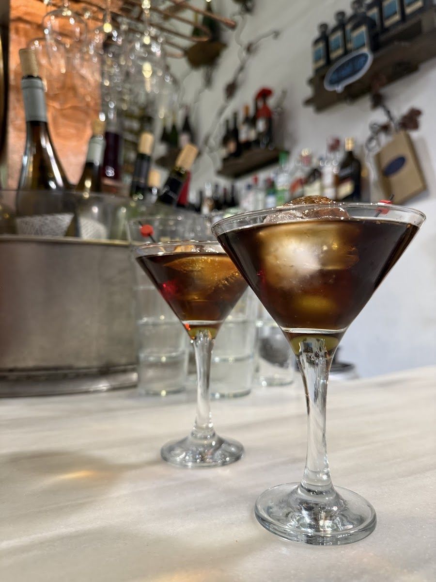 La Concha cocktail at the bar