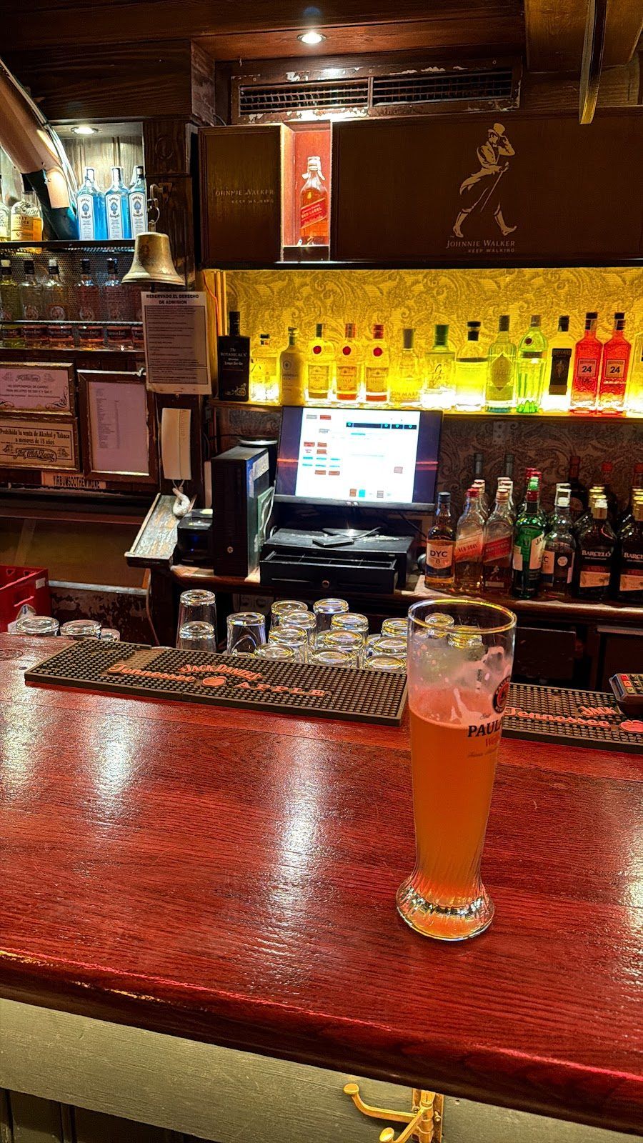 The Irish Rover bar service