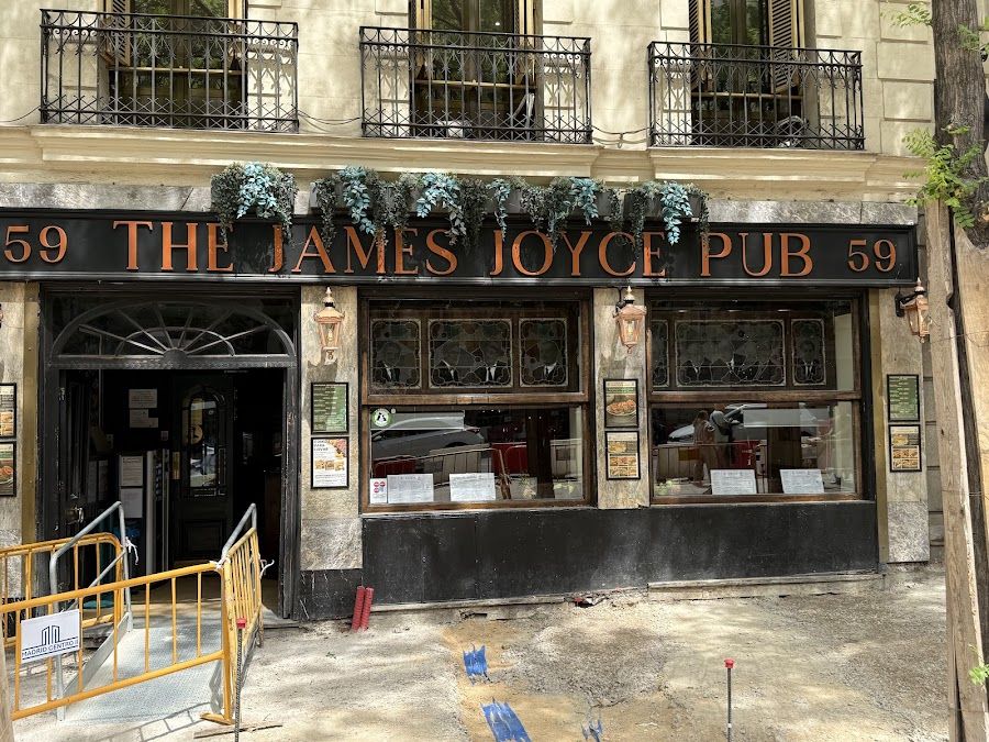 The James Joyce bar service