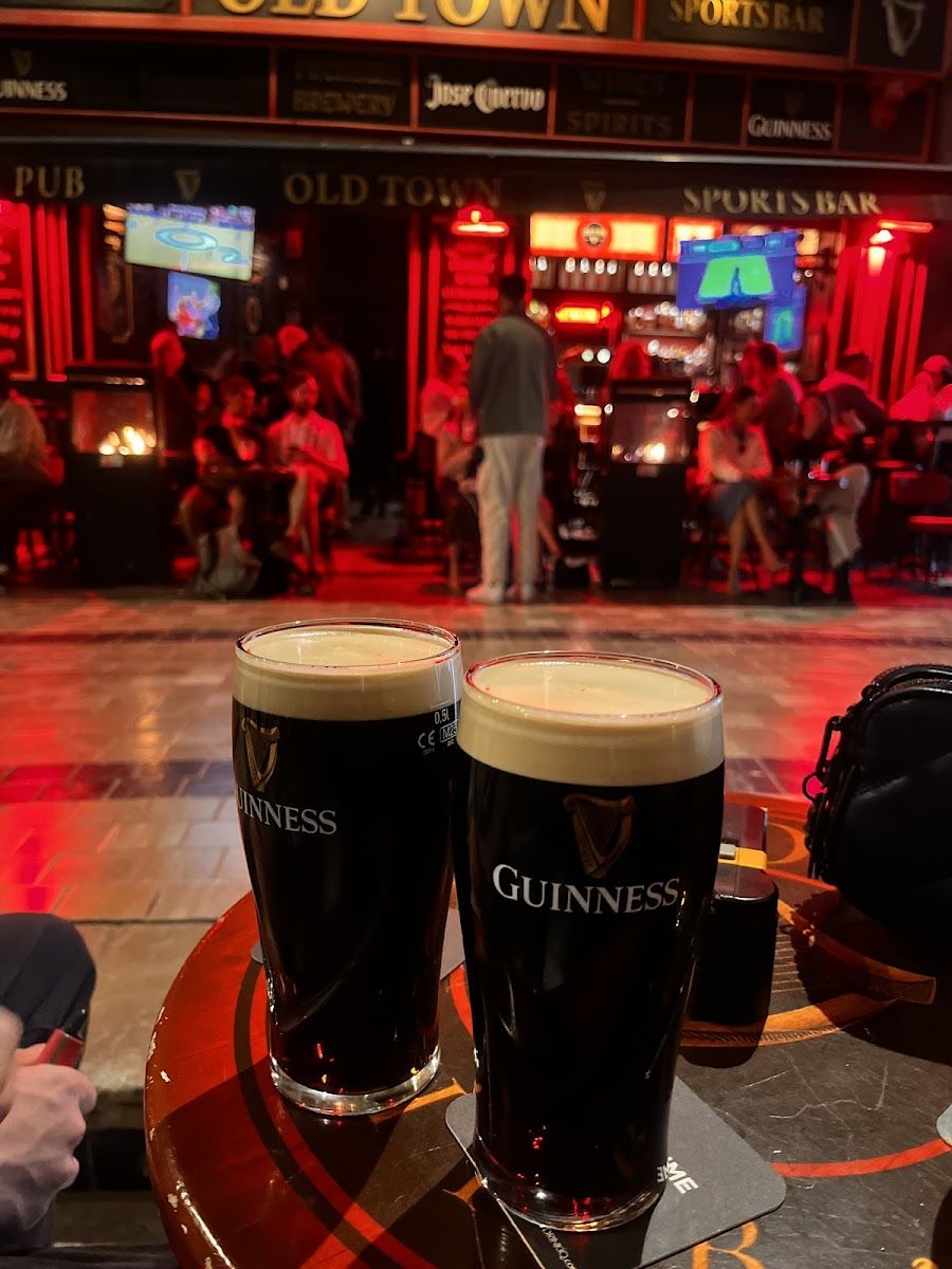 Old Town Pub Centro atmosphere