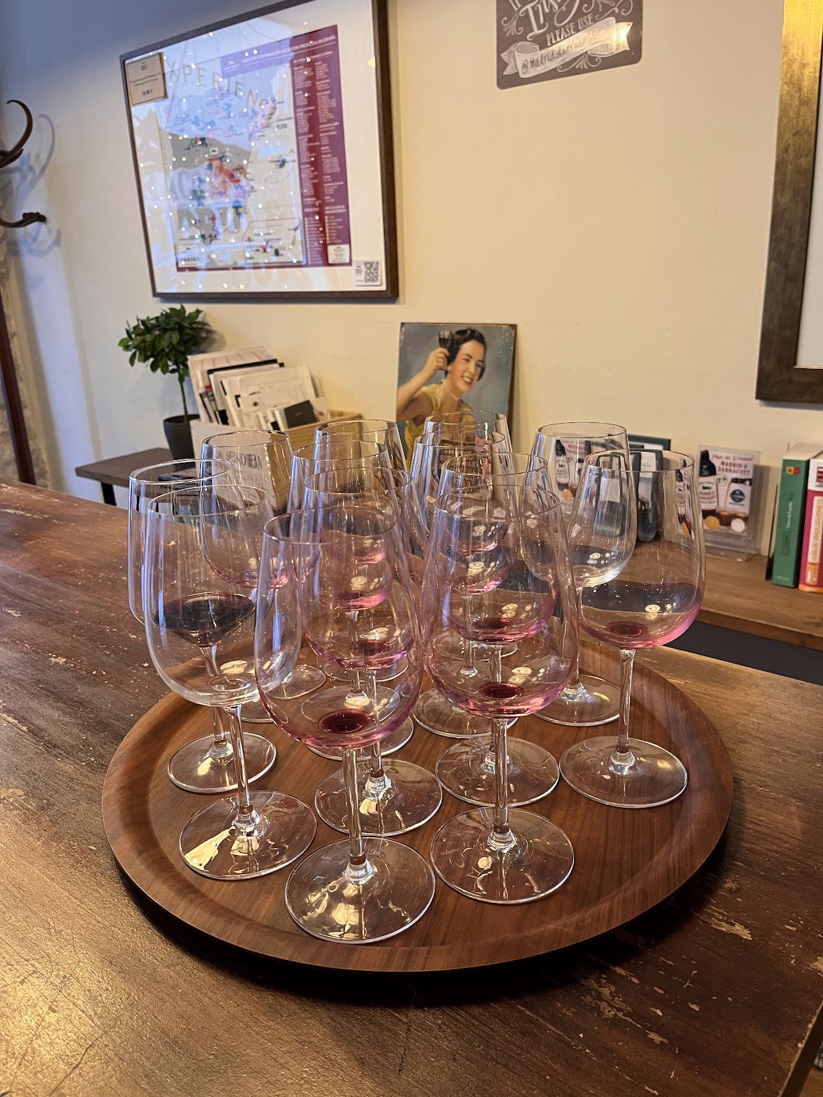 Wine and crowd