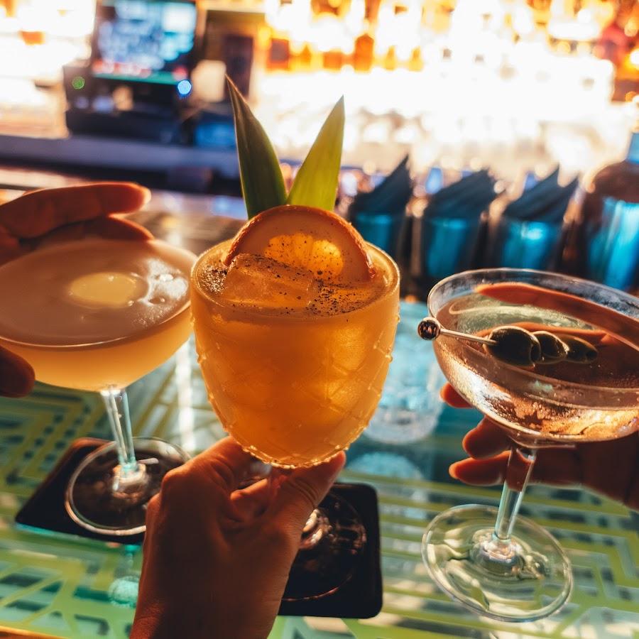 Bank Bar, Manila
