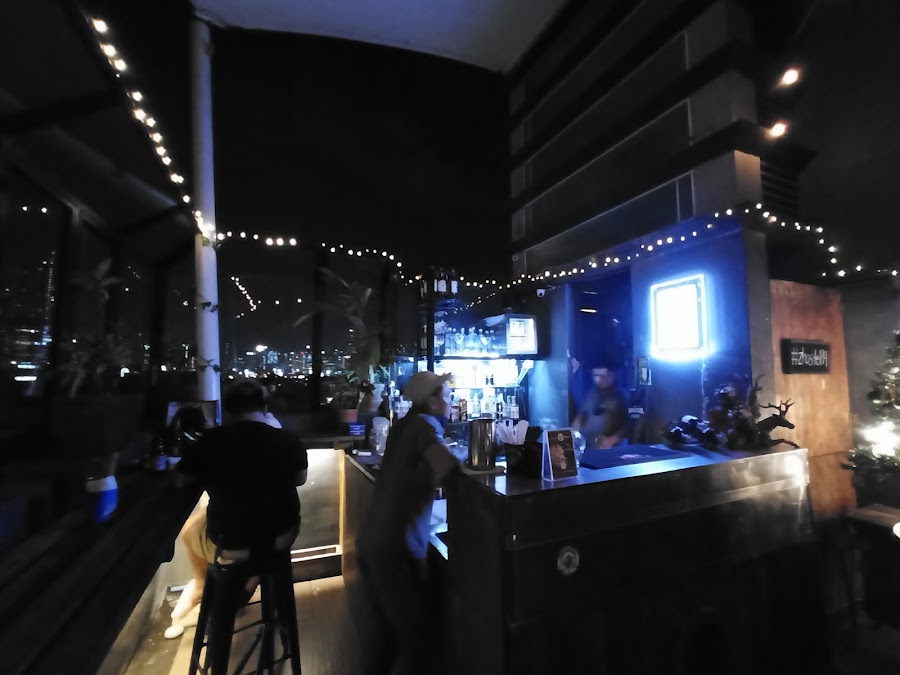 Z Hostel Rooftop, Manila