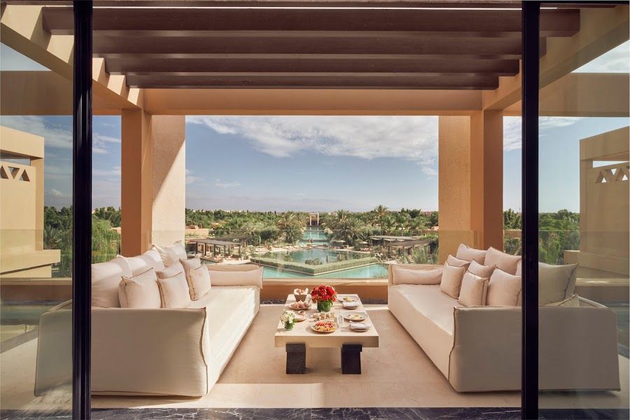 Le Bar at Mandarin Oriental Marrakech Route Golf Royal atmosphere