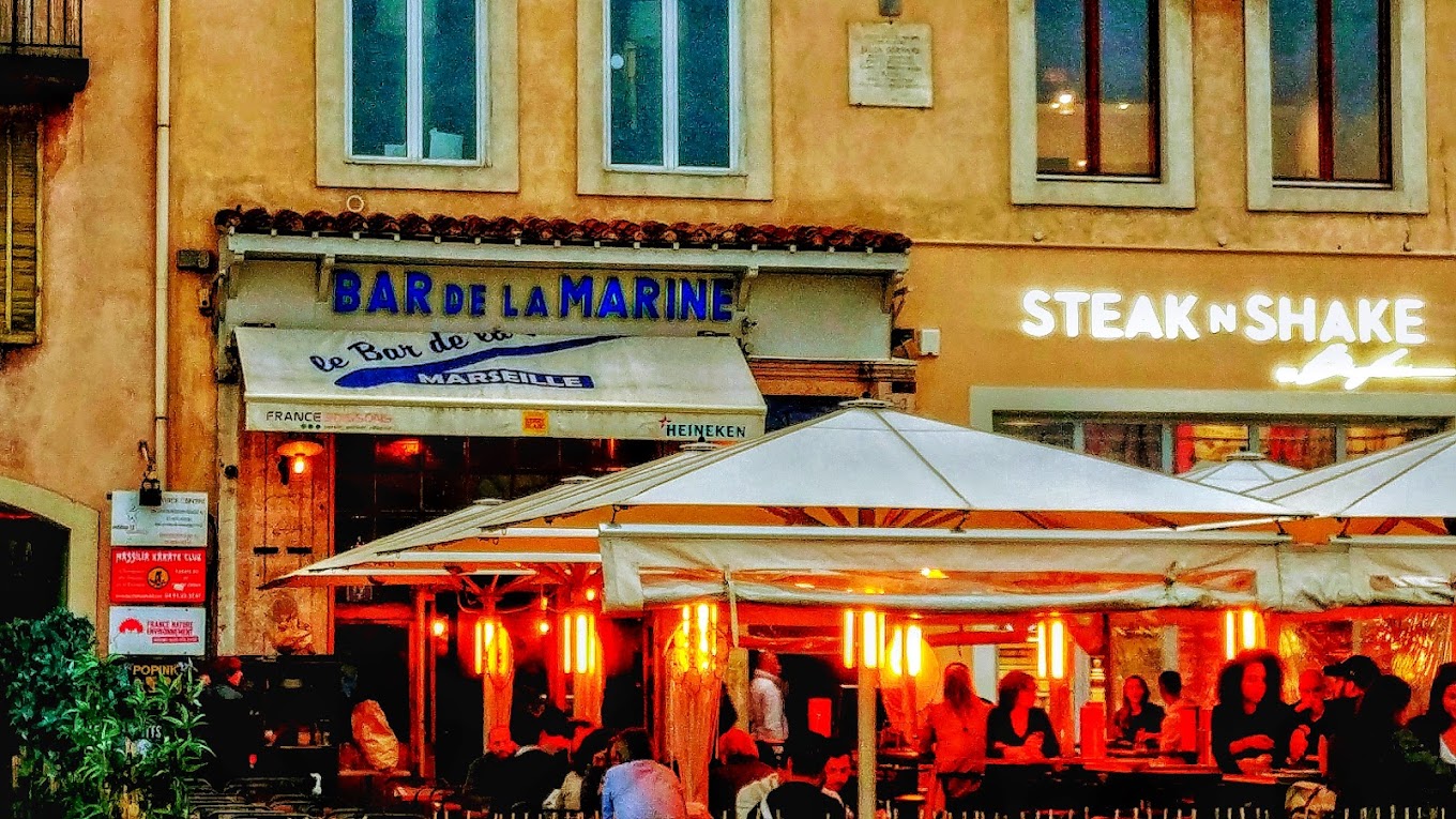 Bar de la Marine Marseille bar interior