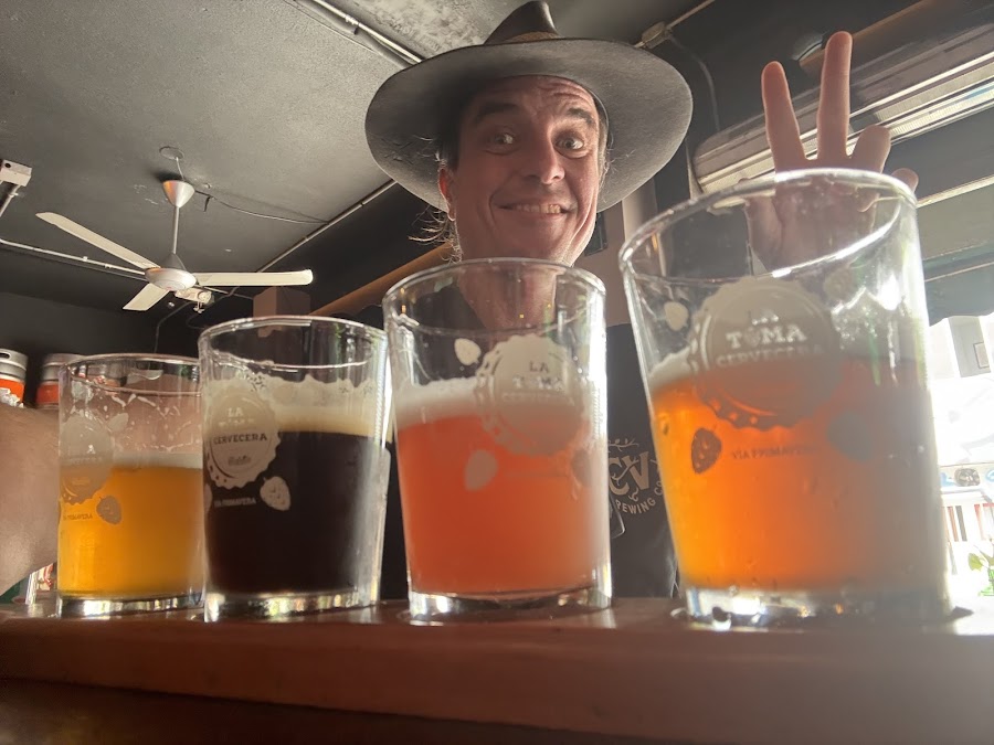 Barrica Cerveceria bar service