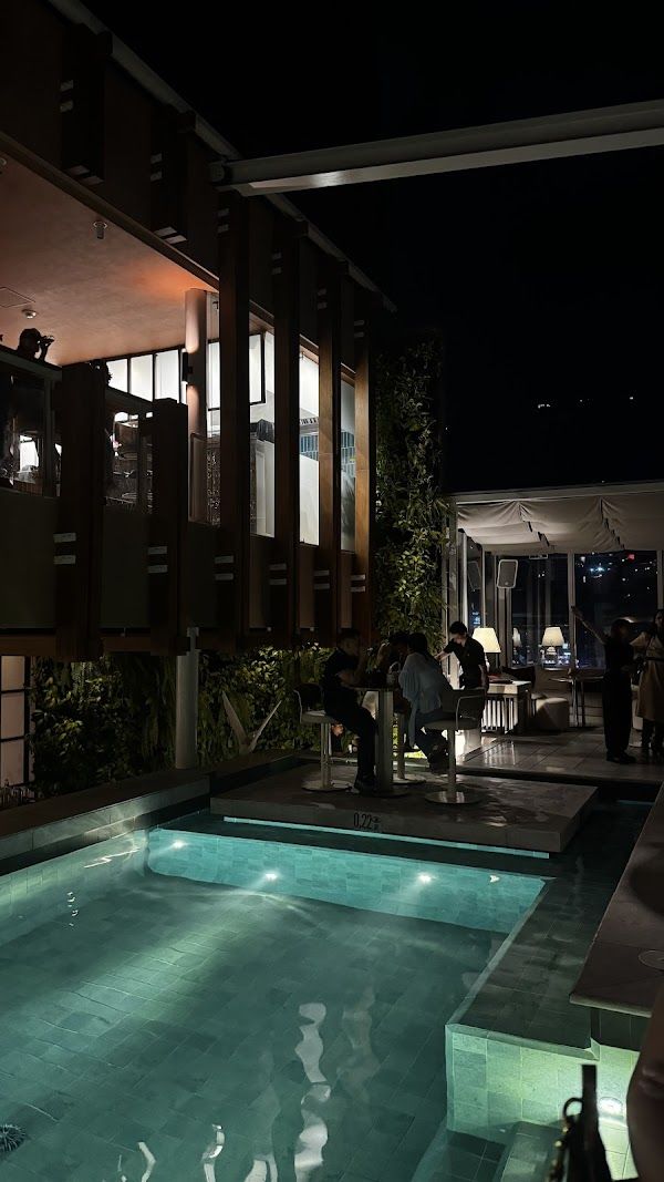The Novelty Rooftop Medellin