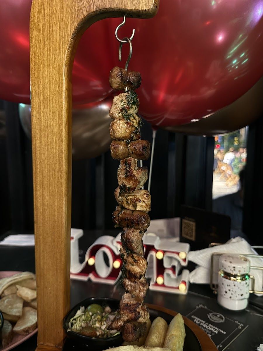 Medellin Grill bar service