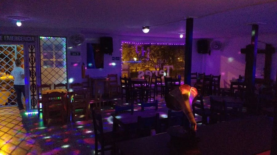 Pasacafe Bar bar service