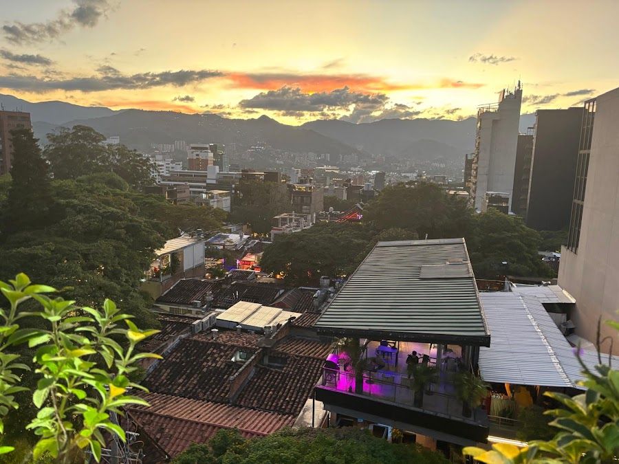Poblado Club Rooftop cocktail at the bar