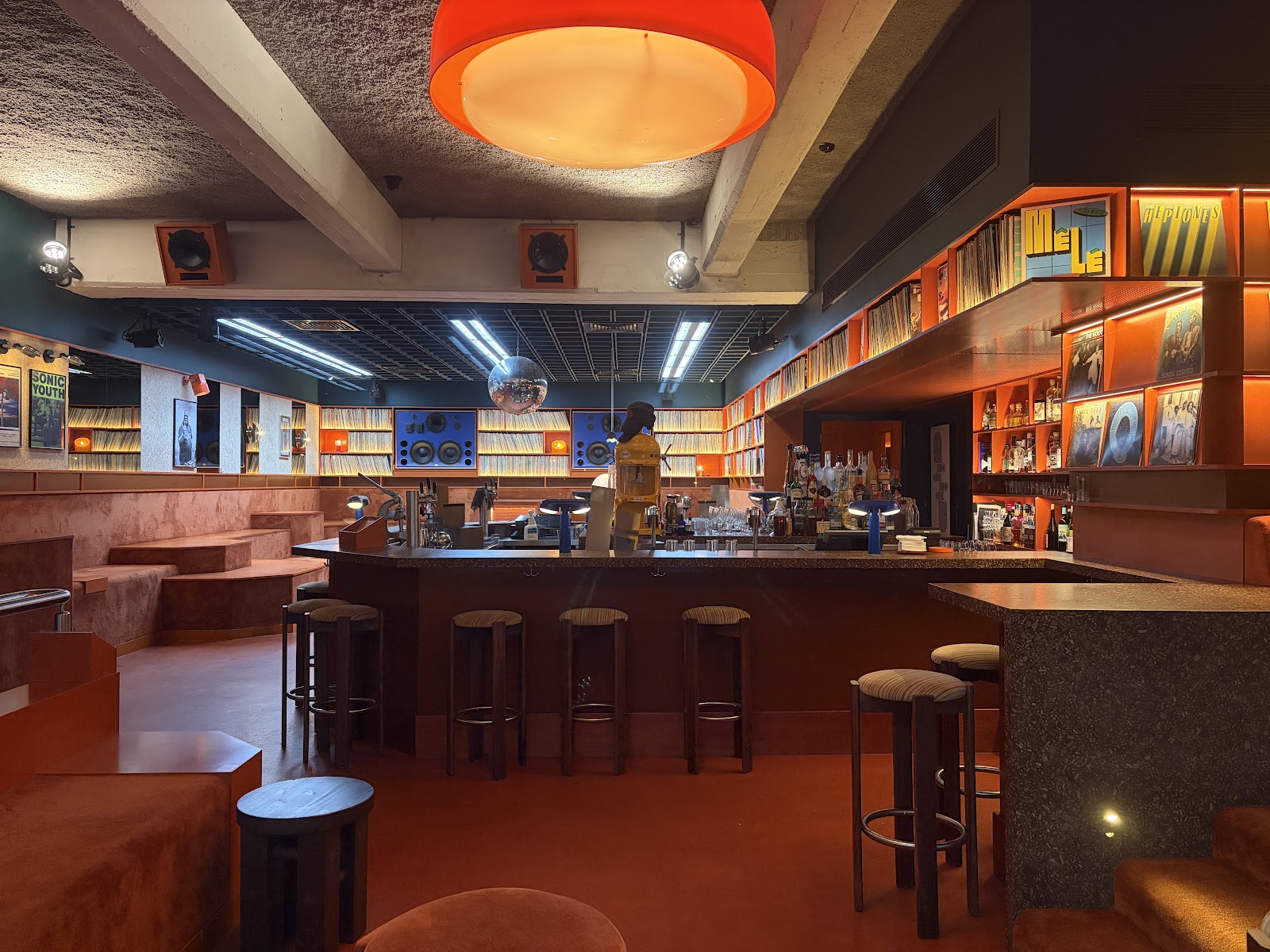 Lily Blacks, Melbourne