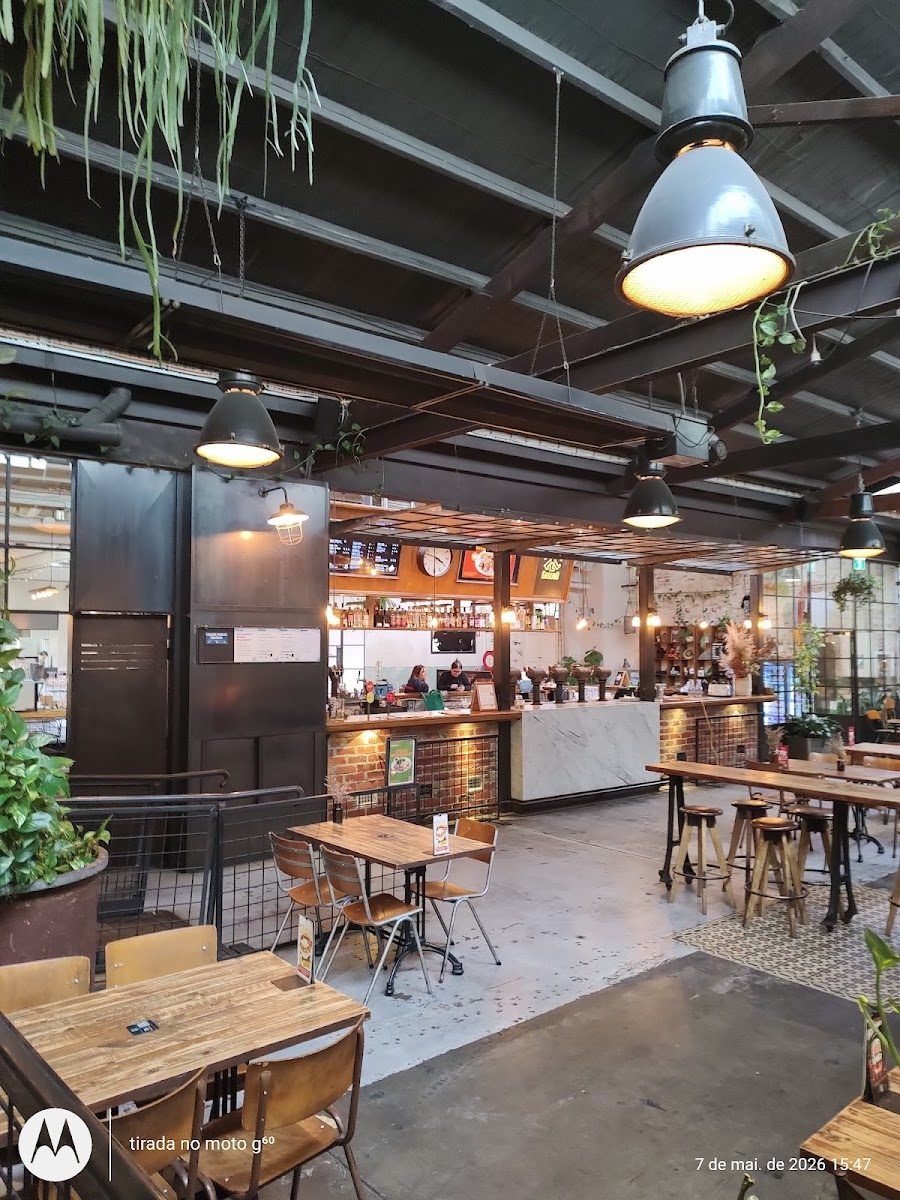 Stomping Ground Brewery bar service