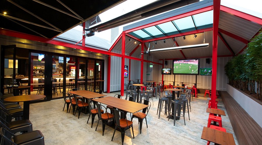 The Sporting Globe Bar and Grill Melbourne interior