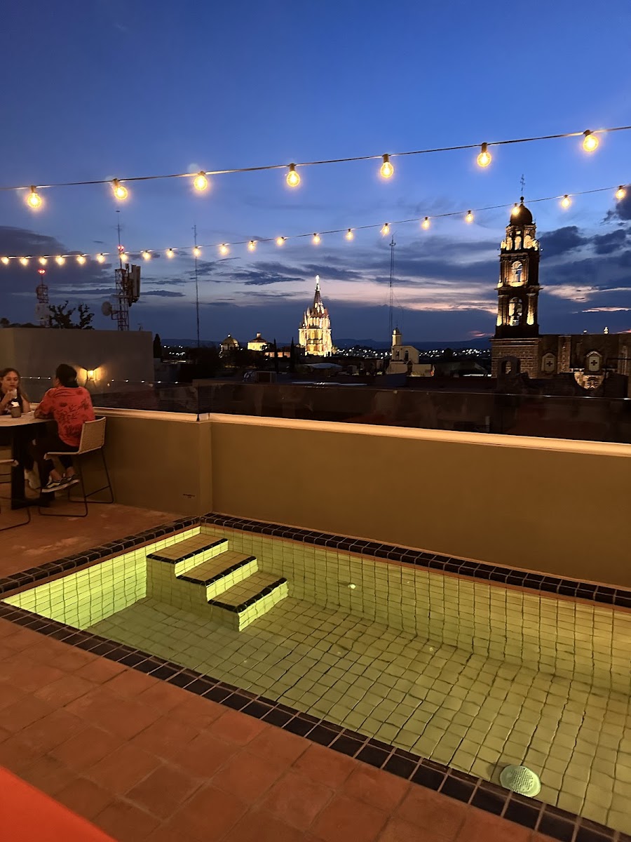 Bekeb, Mexico City