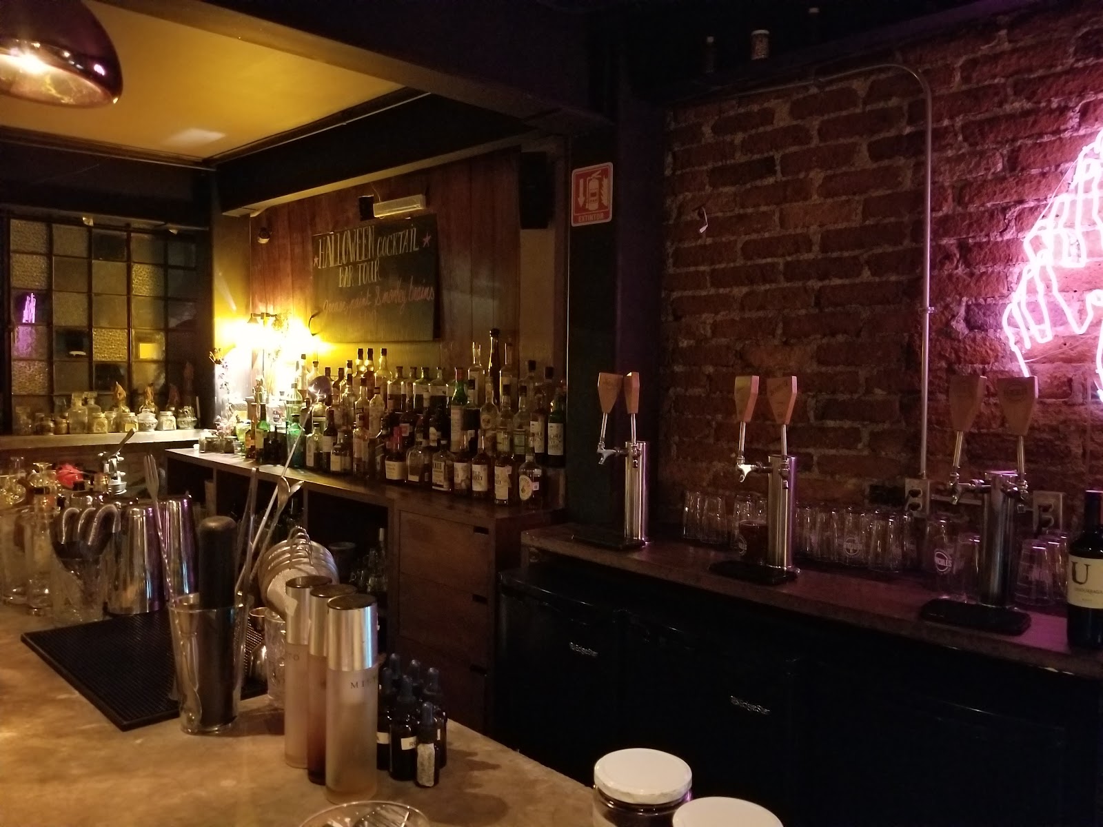 Bar counter with stools