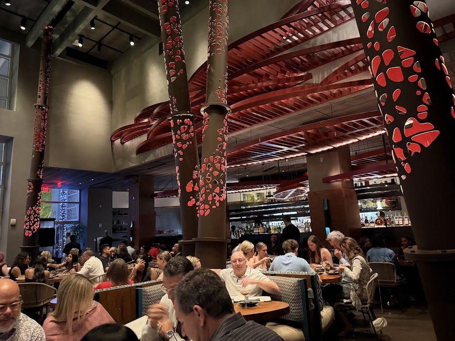 Komodo Lounge Brickell atmosphere