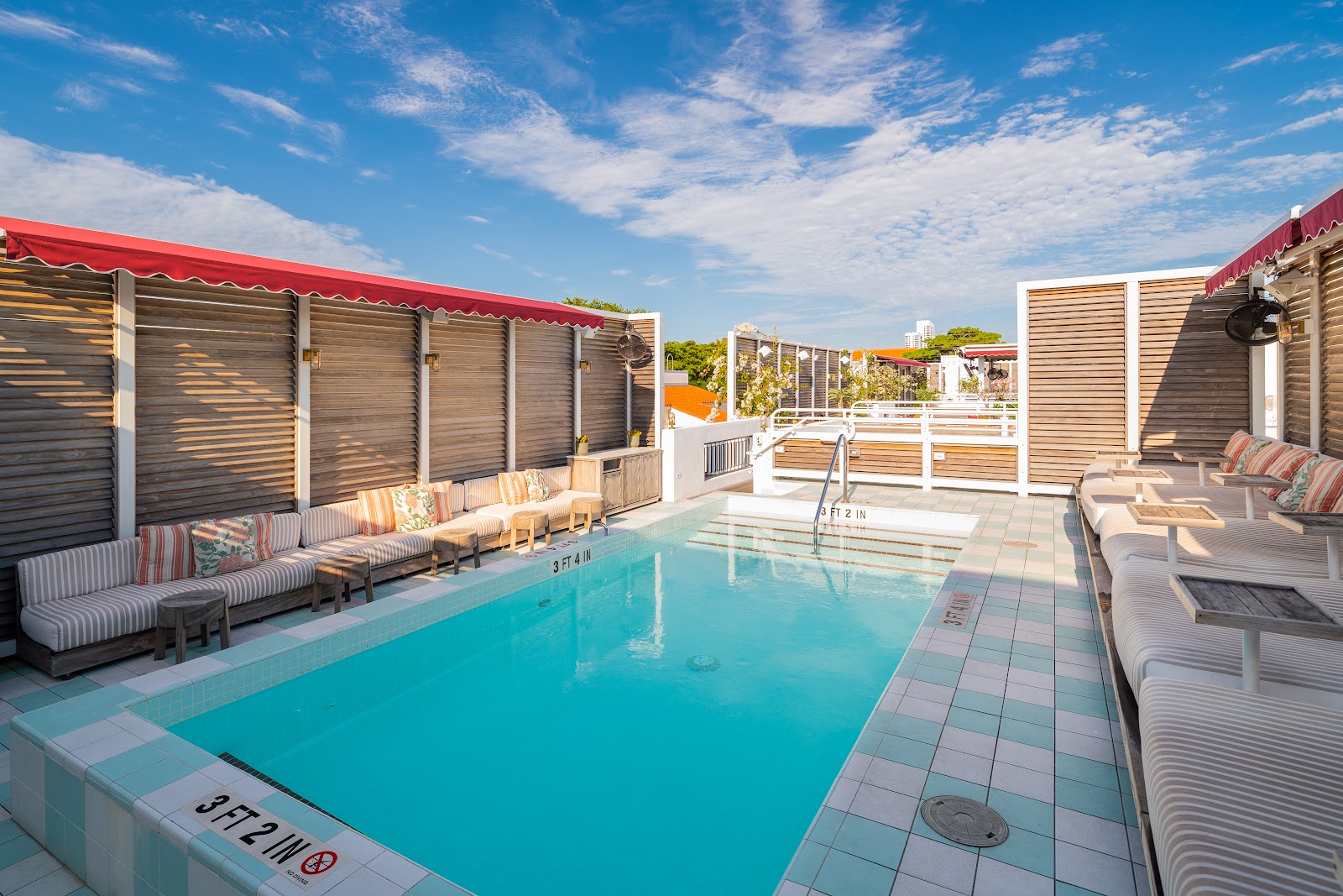 Esmé Miami, Miami