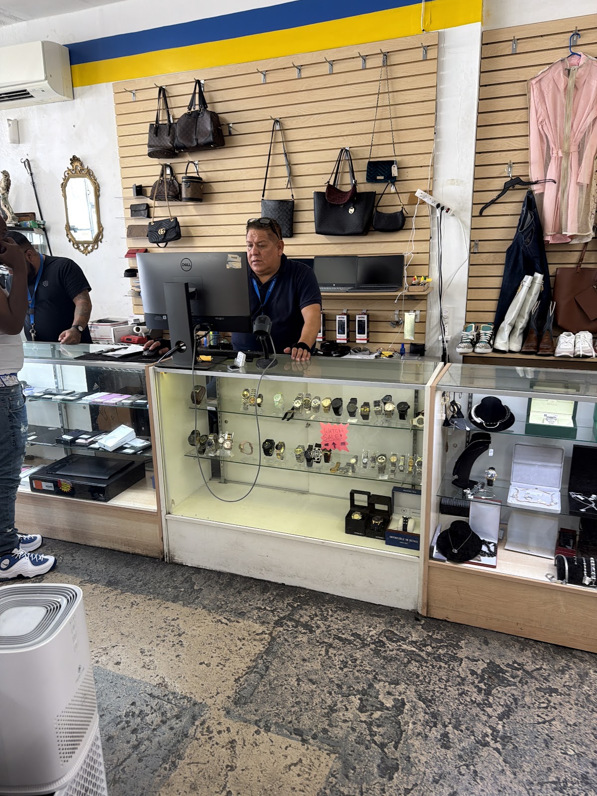 The Pawn Broker, Miami