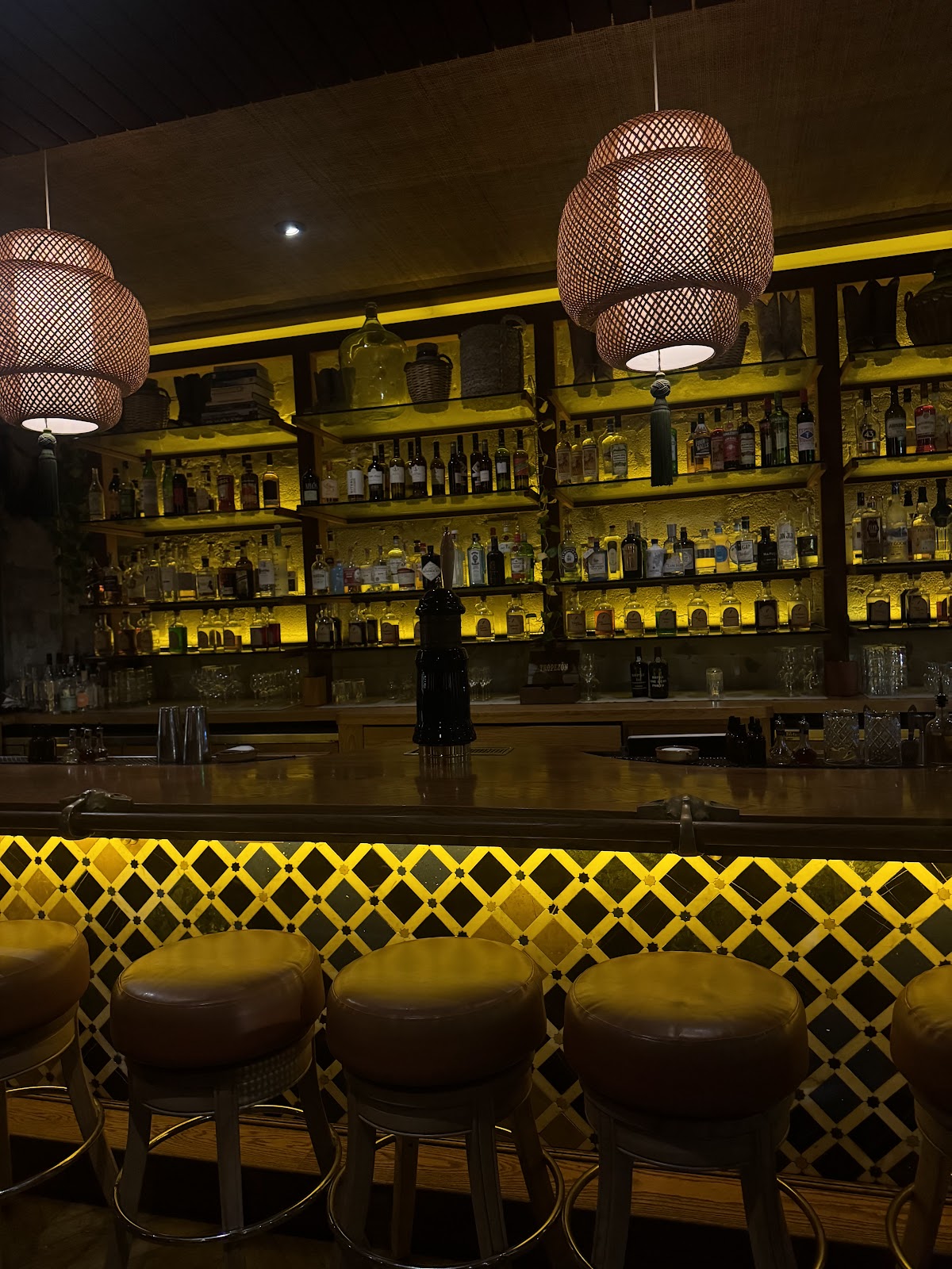 Atmospheric bar lighting