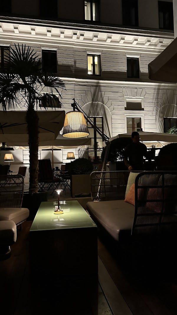 Mag Cafe Milan