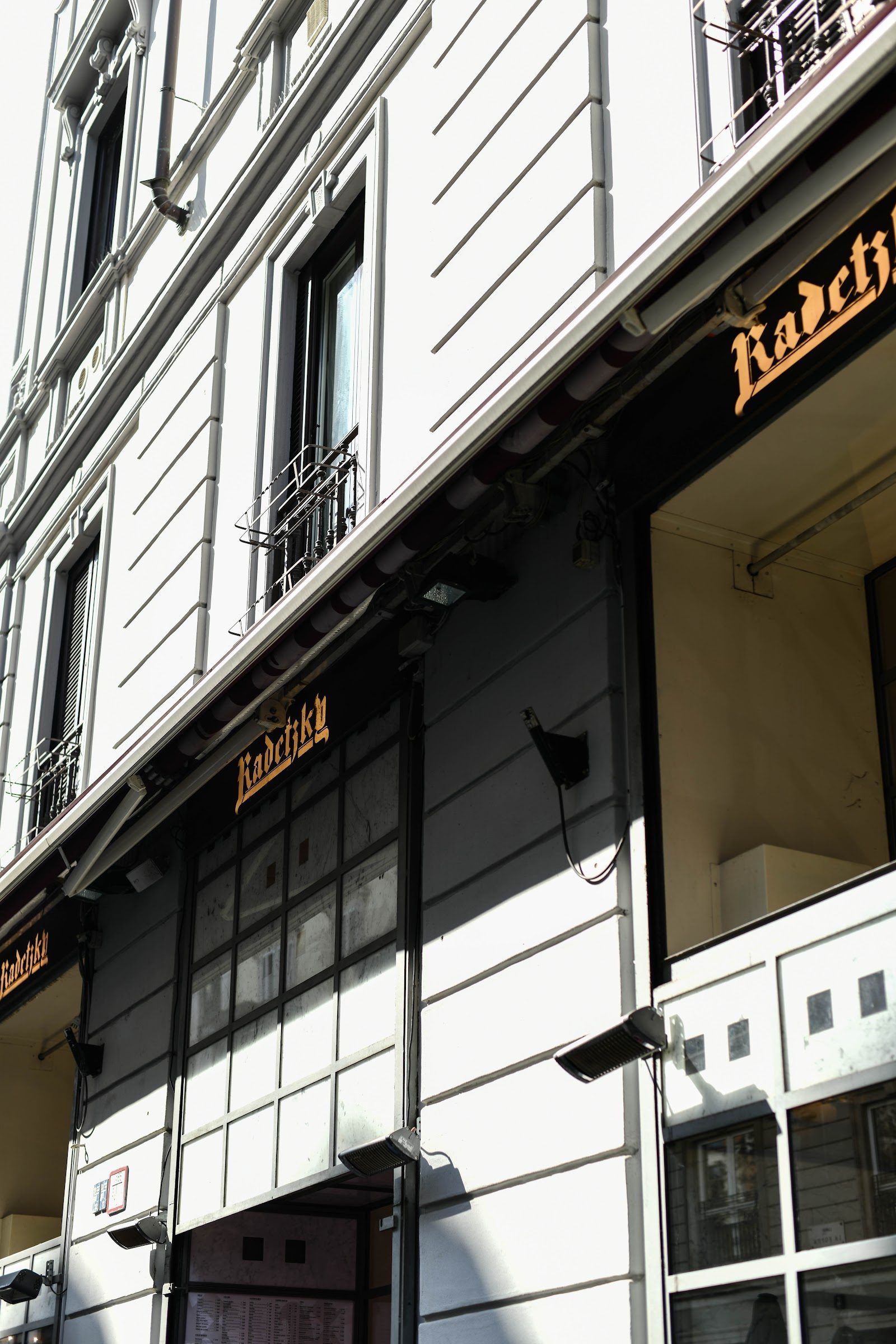 Radetzky Cafe Milan bar interior