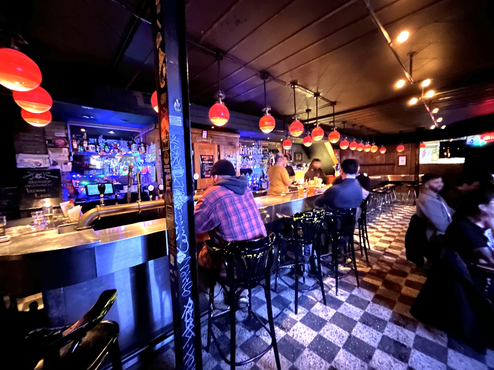 Bar de Courcelle, Montreal